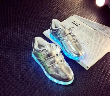 2017 Sneakers children USB charging Luminous Lighted Sneakers Boys / Girls Colorful led lights Children's Shoes