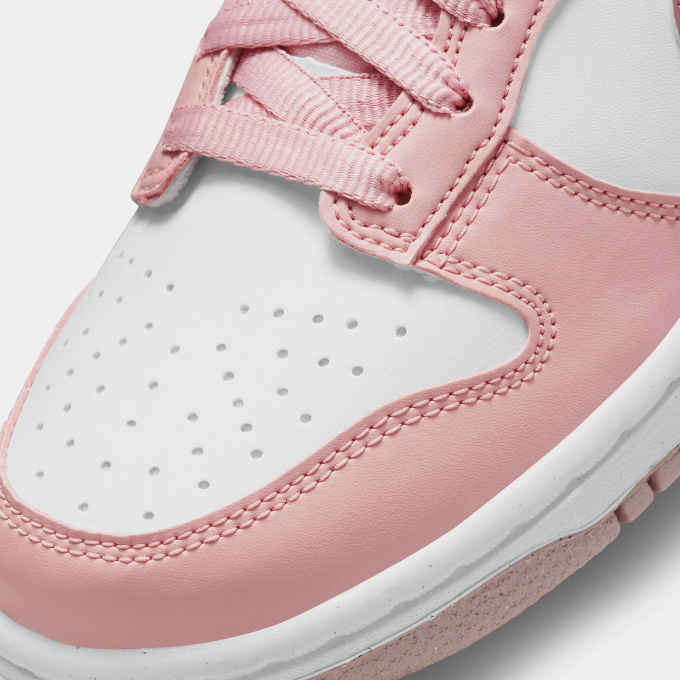 Dunk Low Pink Velvet Grade School Lifestyle Shoes (Pink Velvet/White)