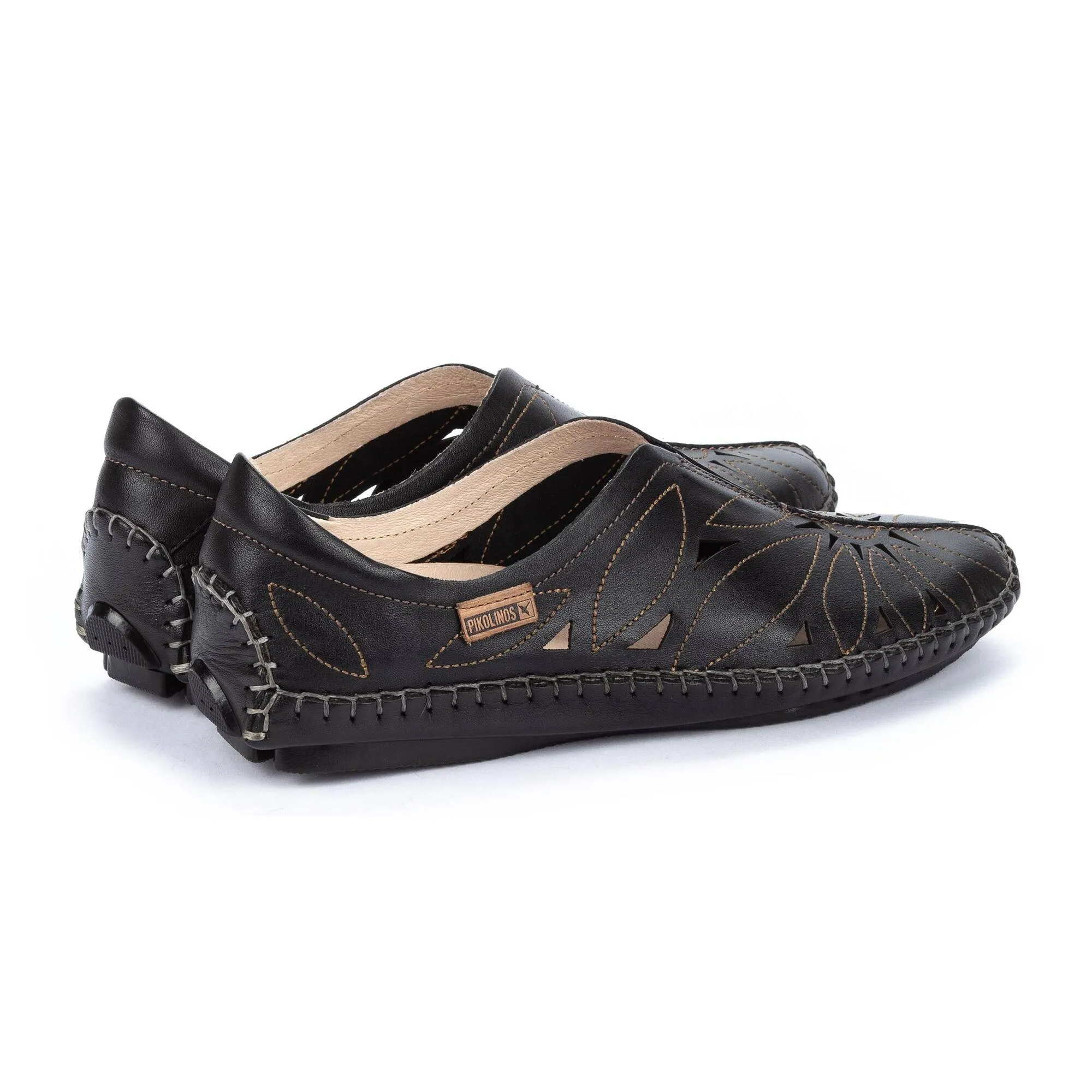 Women's Pikolinos Jerez Leather Moccasin Color: Black